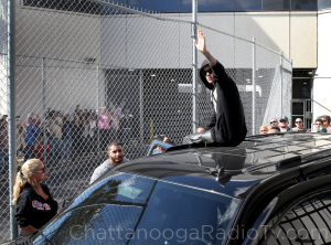 Justin Bieber waves to fans outside jail
