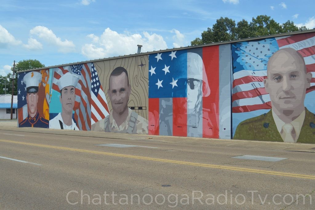 Mural by Kevin Bates, 1715 McCallie Avenue, Chattanooga